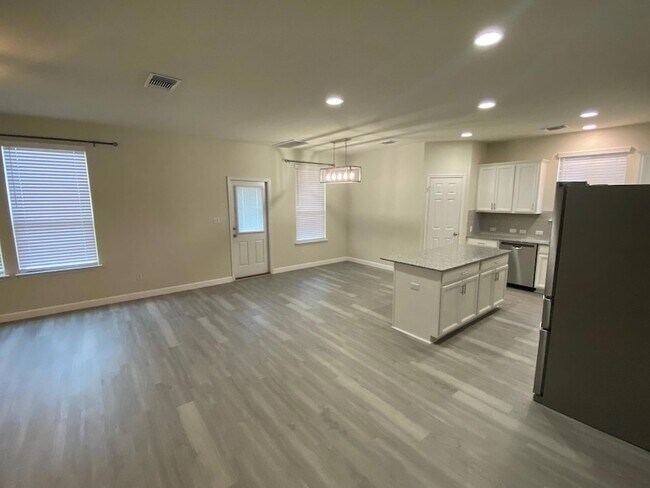 Foto del edificio - 97 Quarryman Dr