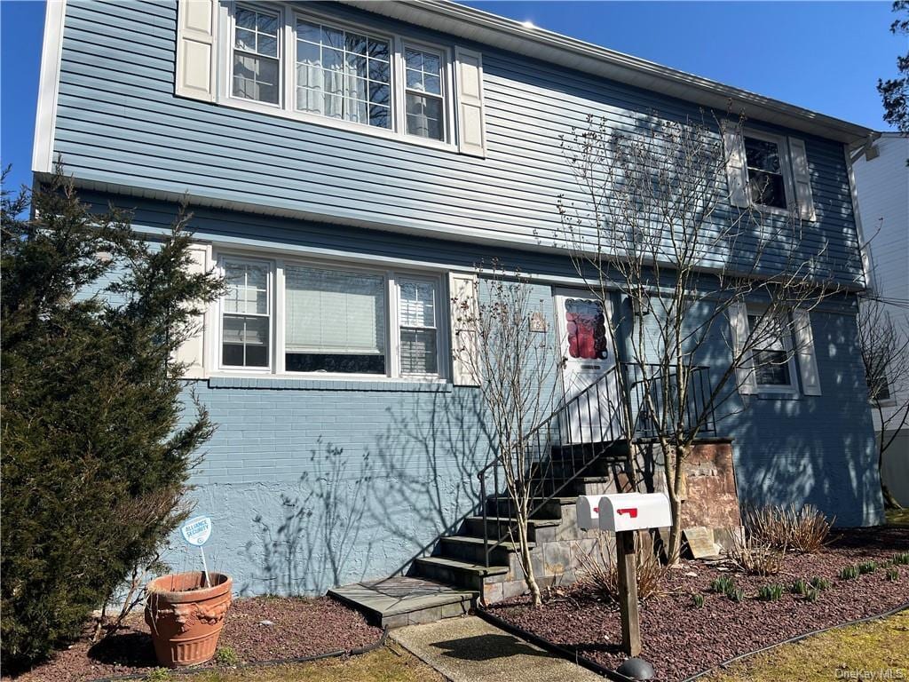 5 Garrett Ave Unit 2nd Floor, Tuckahoe, NY 10707 Room for Rent in