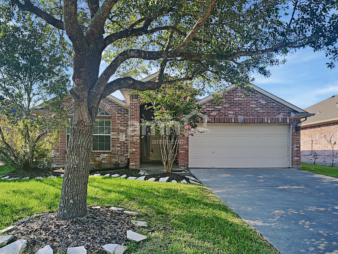 Primary Photo - 1034 Riverwood Dr