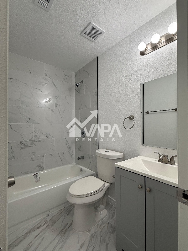 Building Photo - 9846 Alisa Brooke