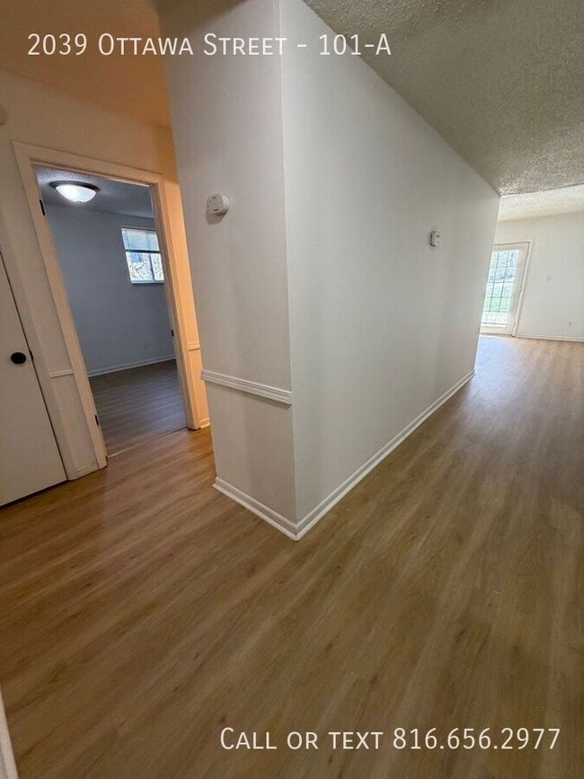 Foto del edificio - 2039 Ottawa St