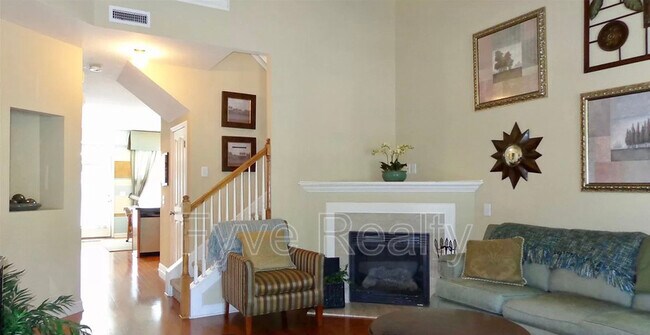 Building Photo - 200 Windsor Chase Ct