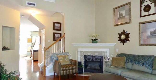 Foto del edificio - 200 Windsor Chase Ct