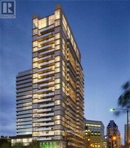 Building Photo - 352 Front St W