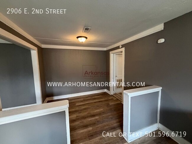 Foto del edificio - 2906 E 2nd St