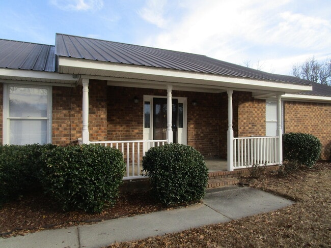 Building Photo - 40 Travis Ct