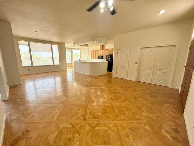 Foto del edificio - 924 Springfield Dr