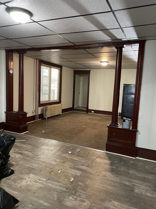 Building Photo - 383 N Washington St