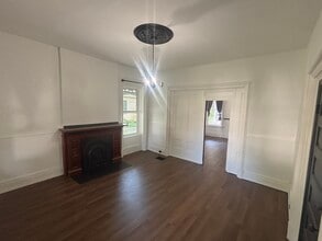 Building Photo - 525 S Central Ave