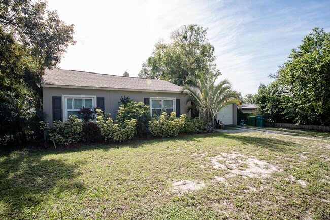 Building Photo - 329 Bellaire Dr