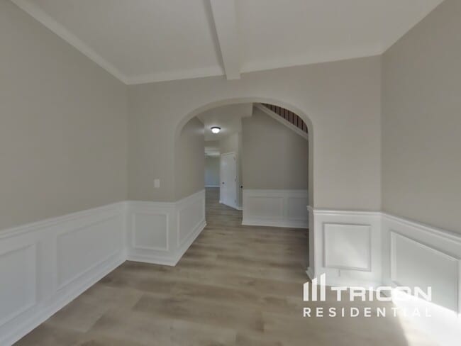 Building Photo - 409 Akers Dr