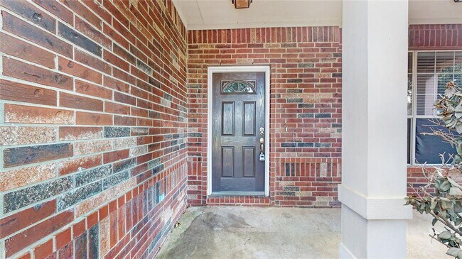 Building Photo - 16127 Spur Canyon Ct