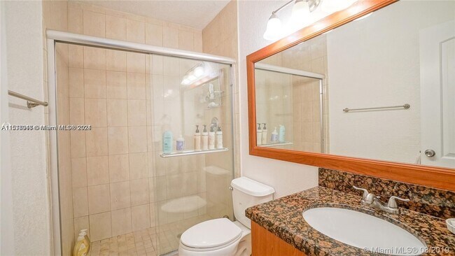 Foto del edificio - 7915 SW 104th St