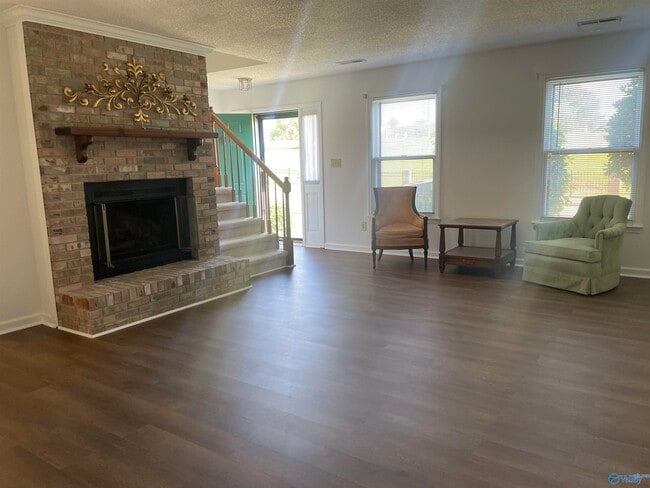 Building Photo - 6613 Steeplechase Dr NW