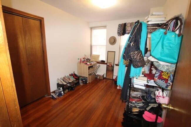Building Photo - 3.0 bedroom in Cambridge Massachusetts 02139