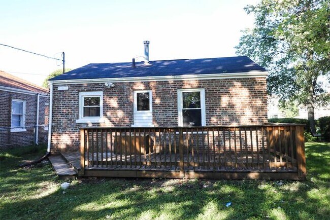 Foto del edificio - 7411 Chestnut Ave