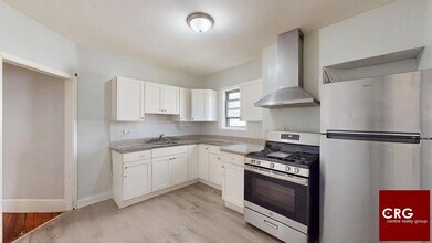 Building Photo - 19 Chilcott Pl