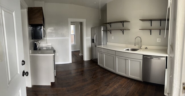 Spacious Kitchen - 2100 Halstead Ave