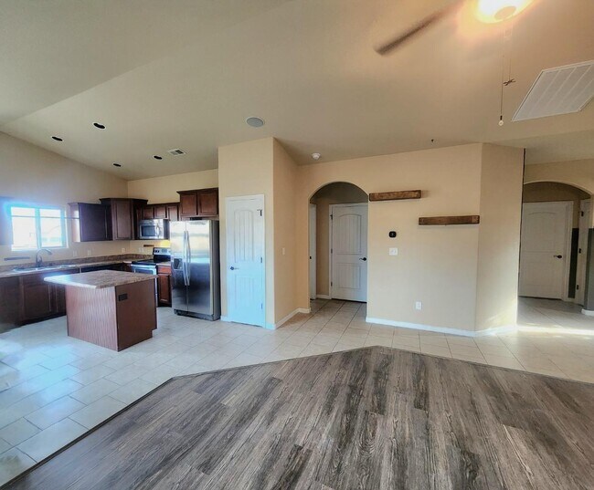 Foto del edificio - 3170 Glendam Drive