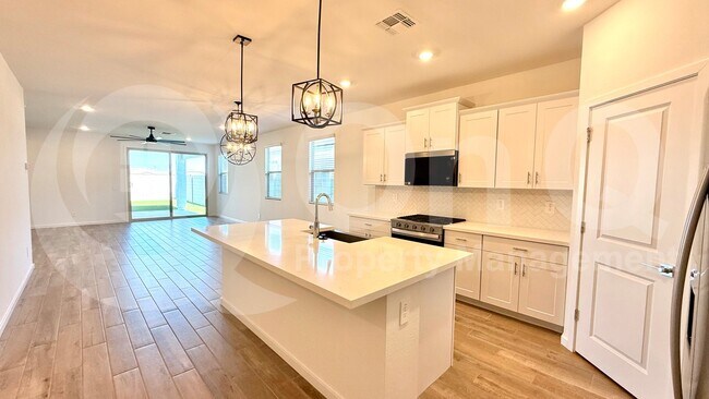 Foto del edificio - 15834 W Gray Fox Trl