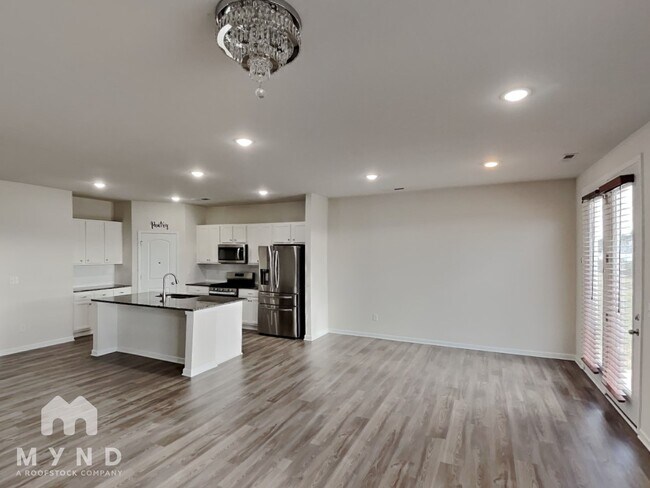 Foto del edificio - 5049 Markfield Ln