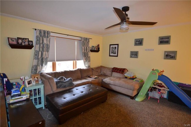 Building Photo - 122 Old Forge Dr