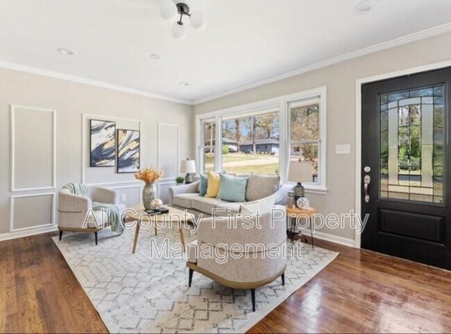 Foto del edificio - 1703 Derrill Dr
