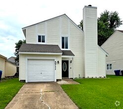 Building Photo - 5711 Brandon Blvd