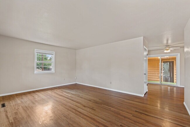 Foto del edificio - 1713 Yuma St