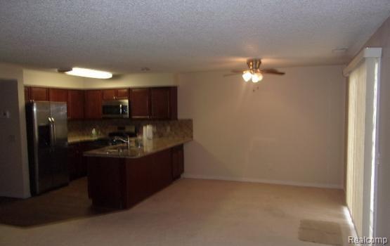 Foto del edificio - 5066 Harbor Oak Dr