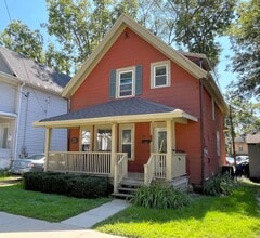 Building Photo - 1333 Milton St