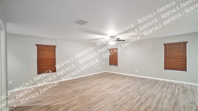 Building Photo - 1112 W Vuelta Las Verdolagas