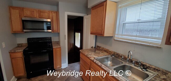 Foto del edificio - Coming Soon!  Very Nice 3 Bedroom 1 Bath H...