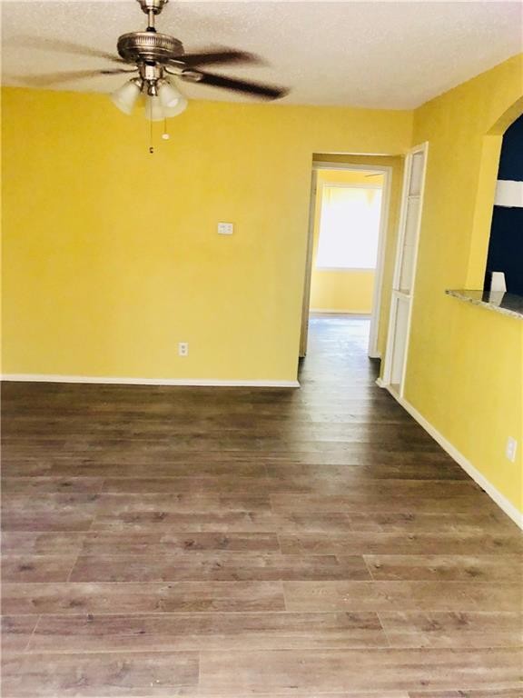 Foto del edificio - 4417 Hilltop St