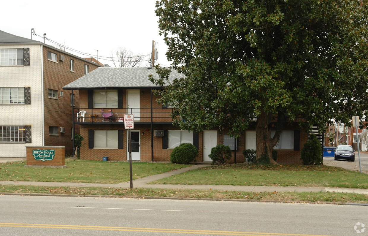 Primary Photo - Hilton House Apartments