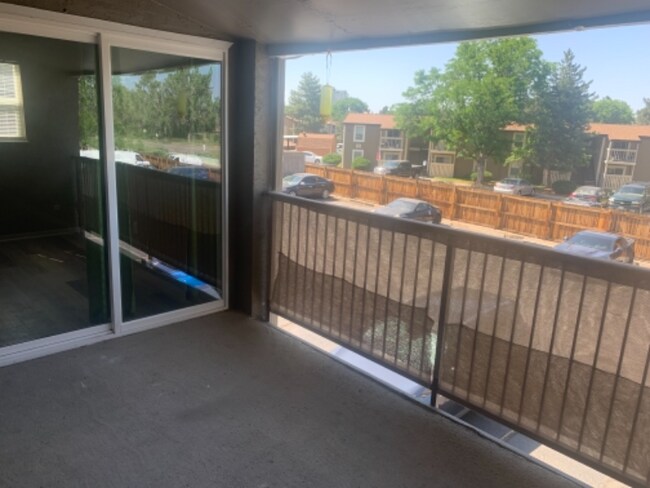 Building Photo - 5300 E Cherry Creek S Dr