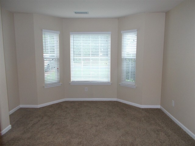 Foto del edificio - 2826 Black Walnut Lane