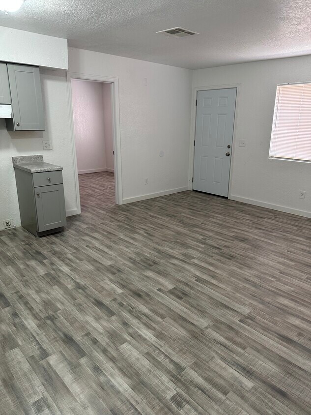 Foto principal - 1123 W Fillmore St