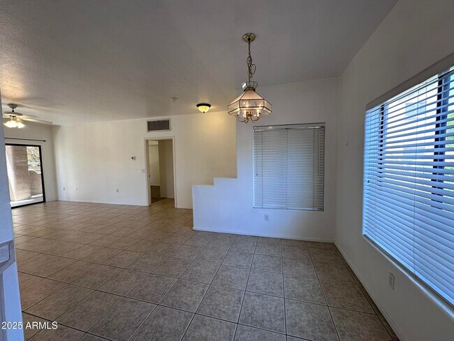 Foto del edificio - 13818 N Saguaro Blvd