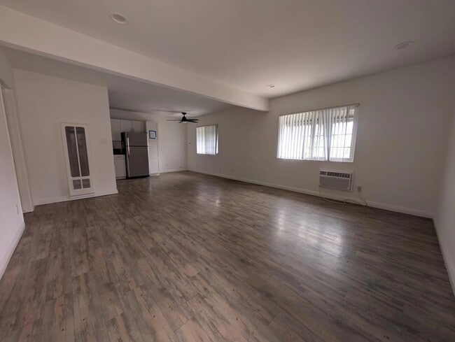Building Photo - 3827 Girard Ave