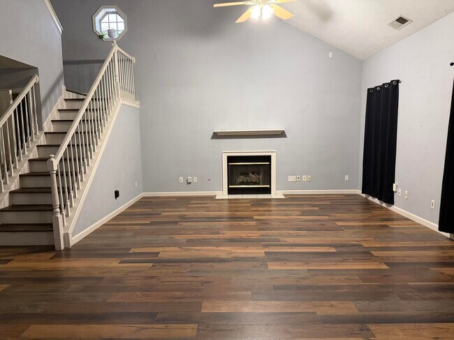 Foto del edificio - 188 Ransom Trce