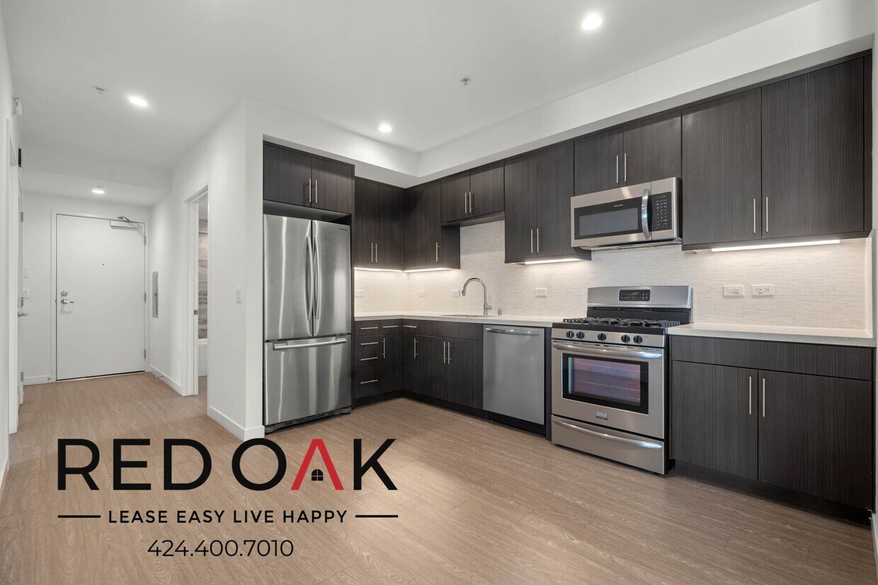 Foto principal - 11405 Chandler Blvd