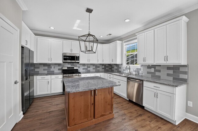 Foto del edificio - 9809 Foot Path Ln