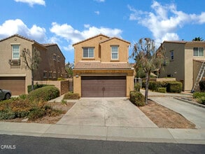 Building Photo - 2949 Palmera Ln
