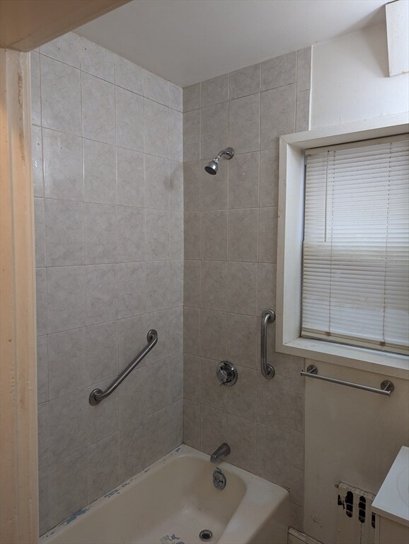 Foto del edificio - 543 Revere St