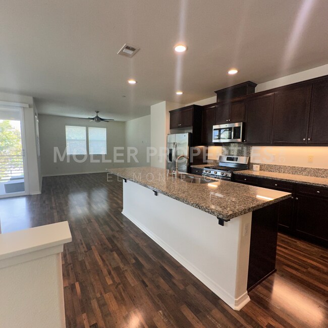 Building Photo - 6061 Satterfield Way