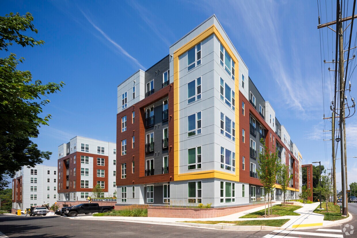 Lado - Residences at Forest Glen