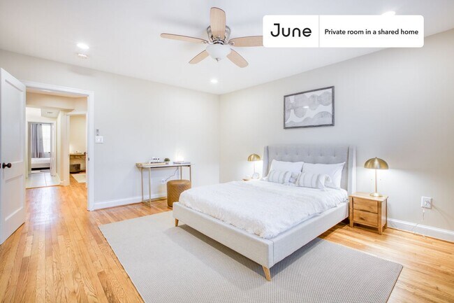 Foto del edificio - Room in Shared 3 bed/2 bath home in Capitol Hill