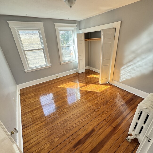 Building Photo - 1528 Dixwell Ave