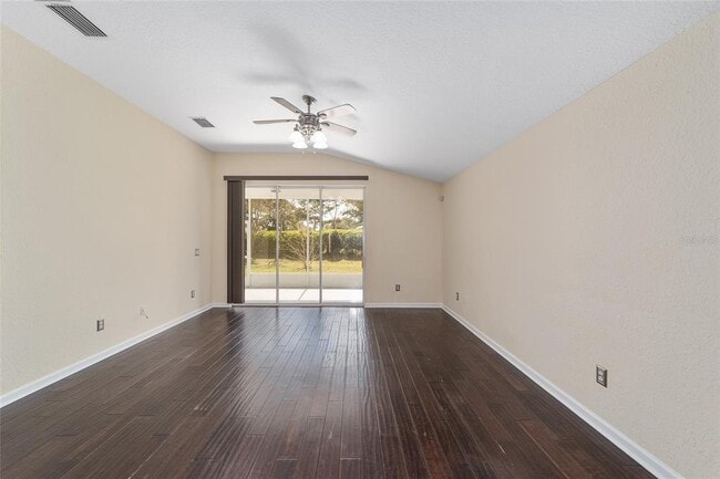 Building Photo - 5464 SW 41st St